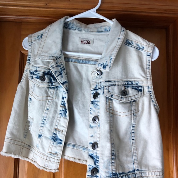 Jean jacket - Picture 2 of 8